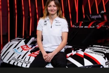 WEC 2026. DORIANE PIN REJOINT L’ÉQUIPE PEUGEOT COMME PILOTE DE DÉVELOPPEMENT