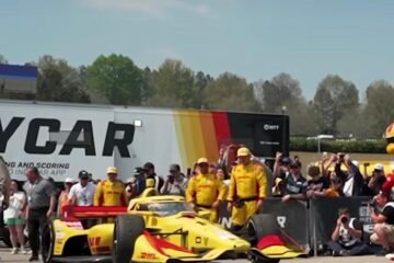INDYCAR A BARBER. PALOU VICTORIEUX