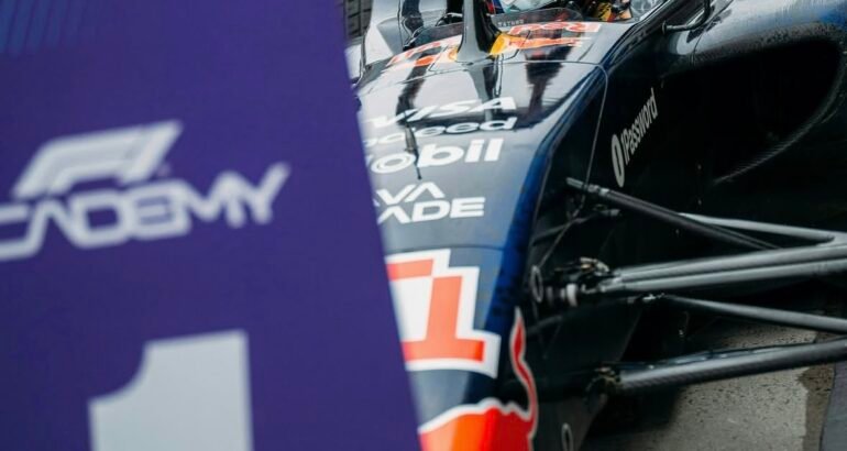 F1 ACADEMY.  DOUBLÉ POUR PALMOVSKI  SOLIDE LEADER DU CHAMPIONNAT