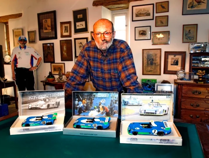 L’attribut alt de cette image est vide, son nom de fichier est LIVRE-24-HEURES-DU-MANS-L-HISTOIRE-HENRI-PESCAROLO.webp.