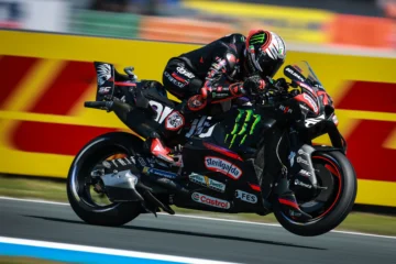/MOTOGP. A ASSEN BEZZECCHI DOUBLE LA MISE ET SURVOLE LA SESSION PRACTICE