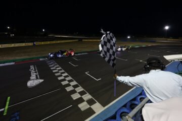 GT WORLD A MAGNY COURS. SUCCÉS DANS LA COURSE ‘SPRINT DE LA MERCEDES DE GOUNON-JUNCADELLA