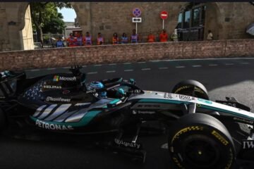 F1. RUSSEL ET MERCEDES RESTENT DEVANT A BAKOU